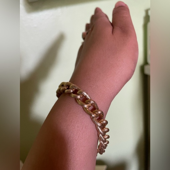 Gold hoop bracelet - Picture 2 of 6